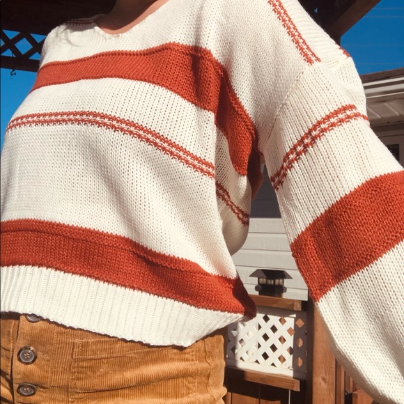 Knitted blouse🤍 - Picture 2 of 3